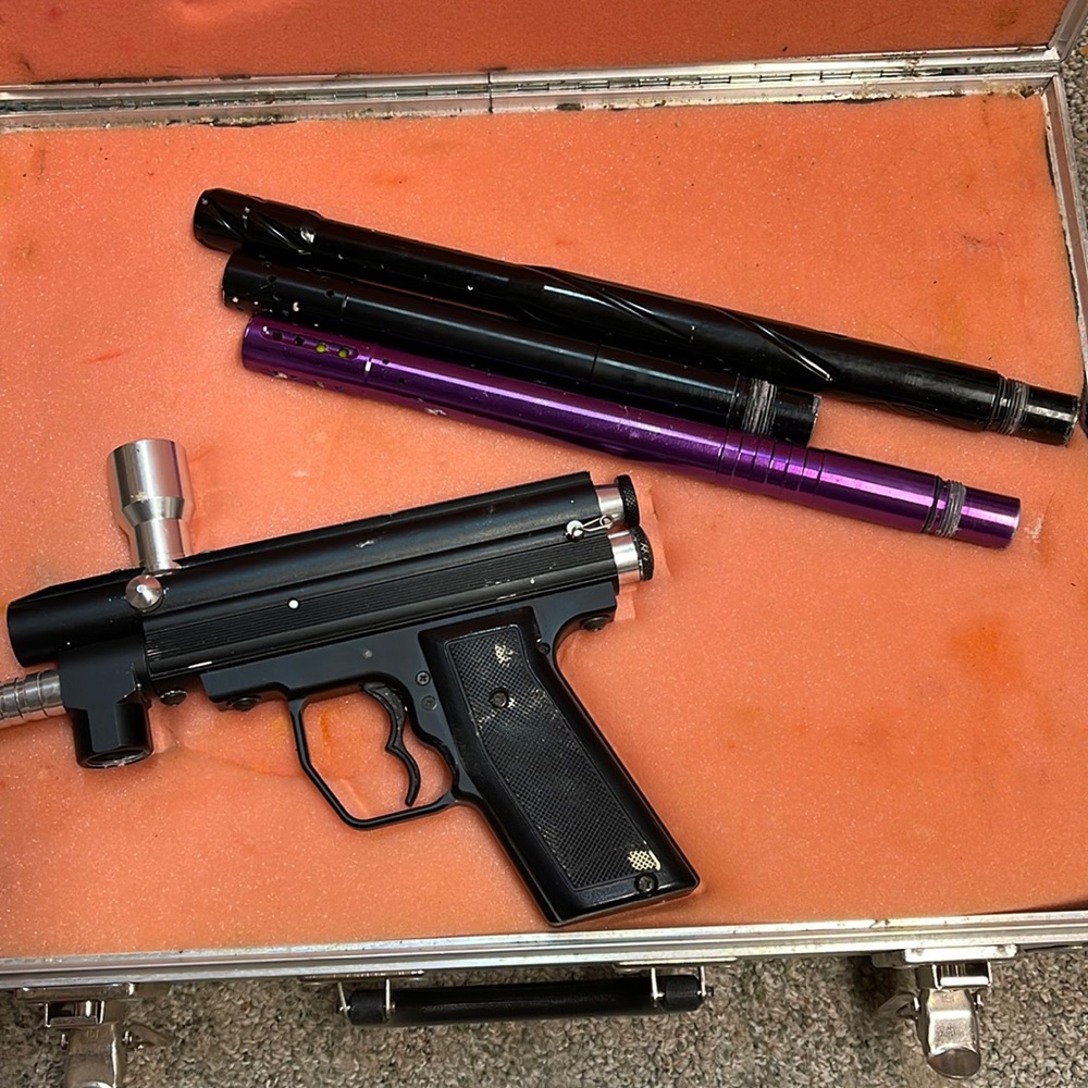 Electronic Paintball Marker with 3 different barrels